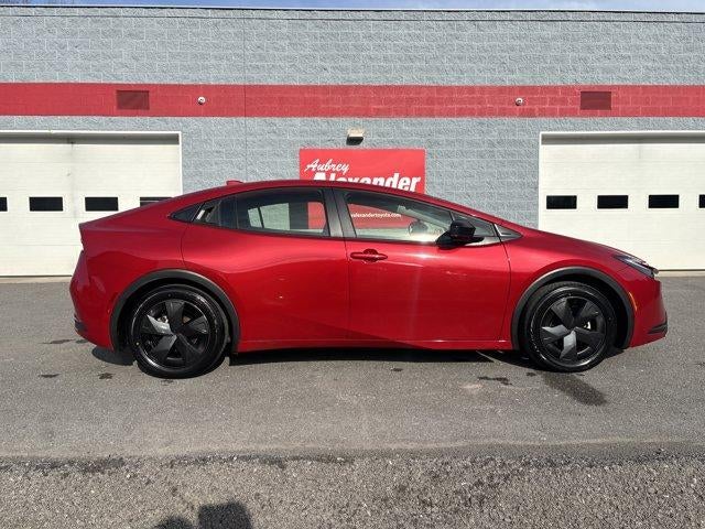 2025 Toyota Prius LE (Natl)