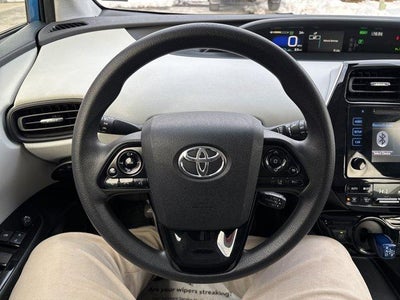 2019 Toyota Prius LE (Natl)