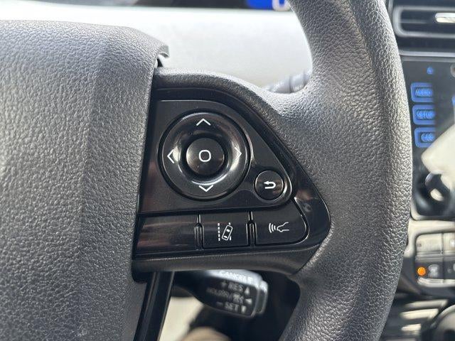 2019 Toyota Prius LE (Natl)