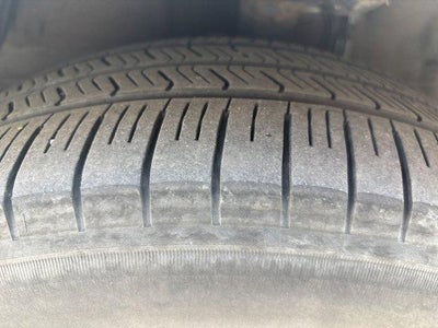 2020 Toyota Prius XLE AWD-e (Natl)