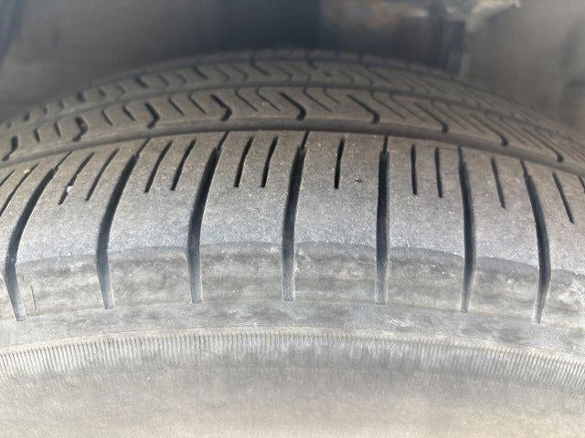 2020 Toyota Prius XLE AWD-e (Natl)