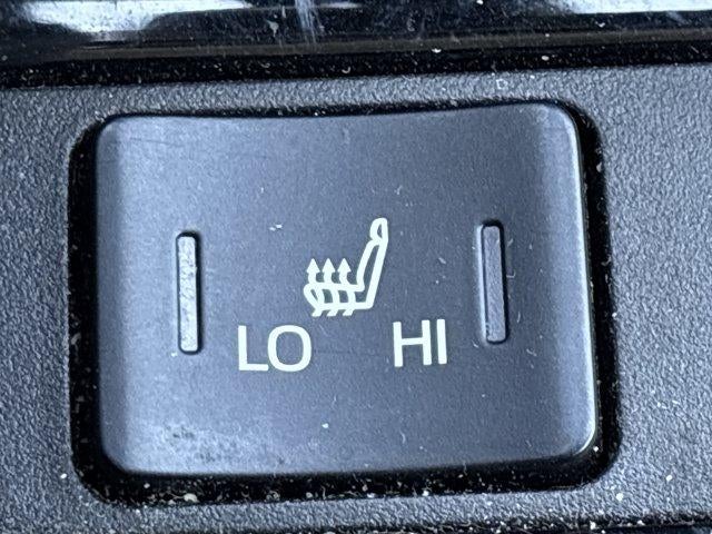 2020 Toyota Prius XLE AWD-e (Natl)