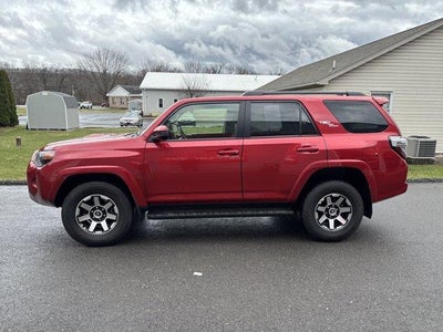 2024 Toyota 4Runner TRD Off Road 4WD (Natl)
