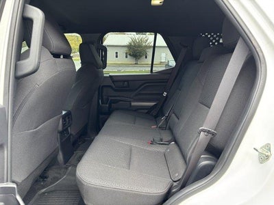 2025 Toyota 4Runner SR5 4WD (GS)