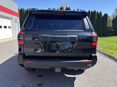 2025 Toyota 4Runner SR5 4WD (GS)
