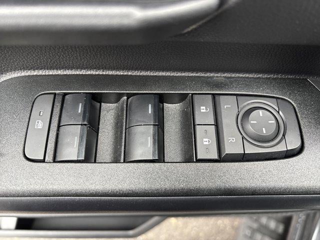 2025 Toyota 4Runner SR5 4WD (GS)