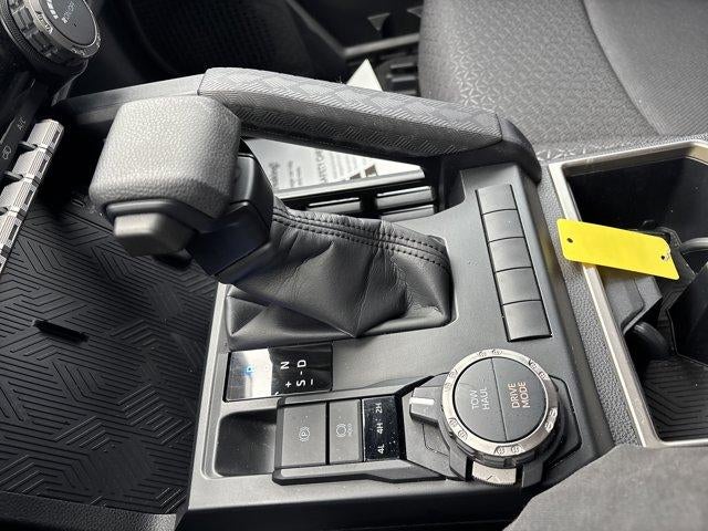 2025 Toyota 4Runner SR5 4WD (GS)