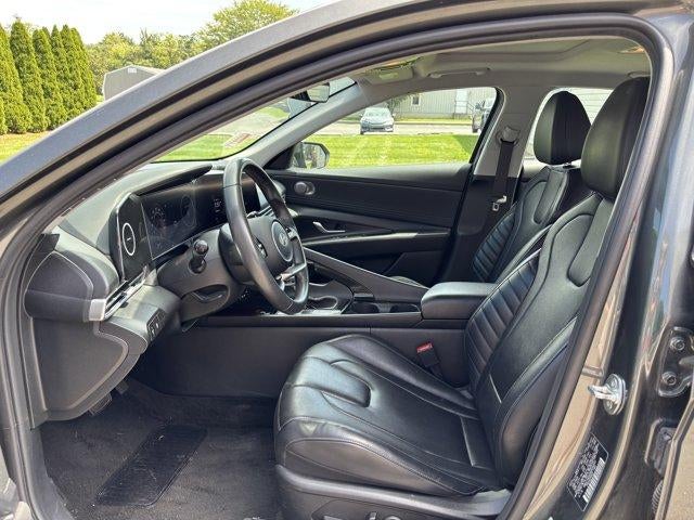 2024 Hyundai ELANTRA Limited IVT