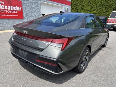 2024 Hyundai ELANTRA Limited IVT