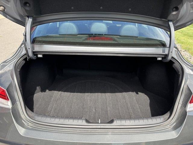 2024 Hyundai ELANTRA Limited IVT