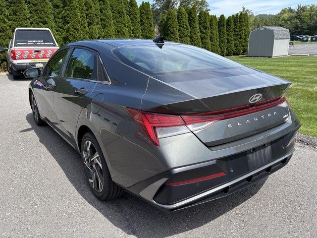2024 Hyundai ELANTRA Limited IVT