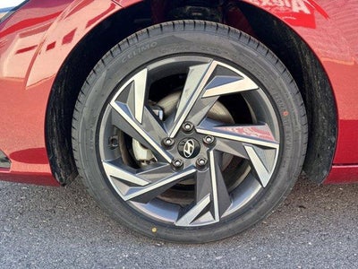 2025 Hyundai ELANTRA SEL Convenience IVT
