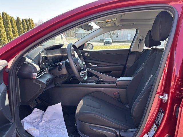 2025 Hyundai ELANTRA SEL Convenience IVT