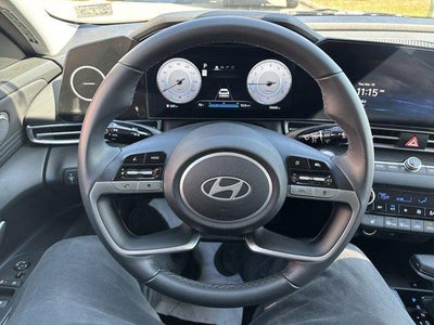 2025 Hyundai ELANTRA SEL Convenience IVT