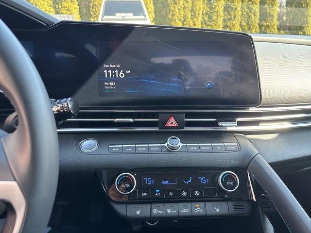 2025 Hyundai ELANTRA SEL Convenience IVT