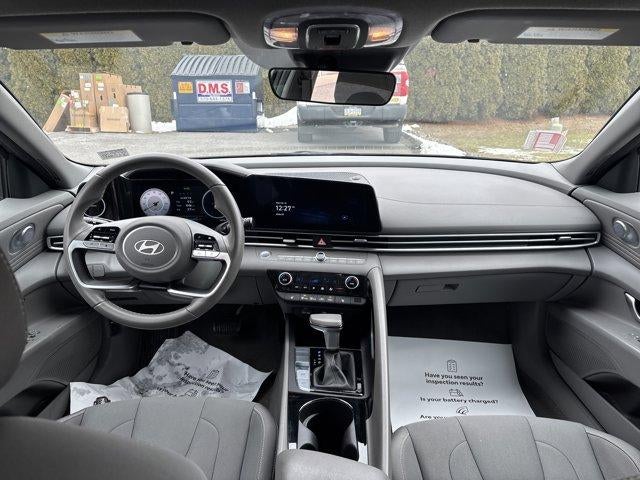 2025 Hyundai ELANTRA SEL Convenience IVT