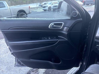 2018 Jeep Grand Cherokee Altitude 4x4 *Ltd Avail*