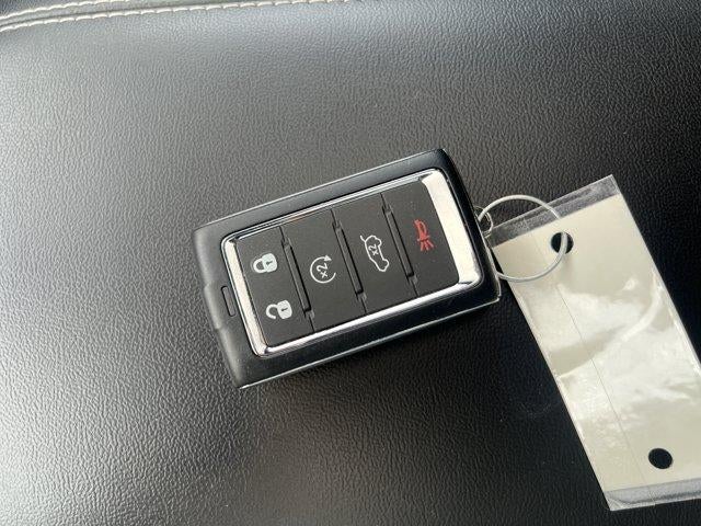 2025 Jeep Grand Cherokee Laredo X 4x4