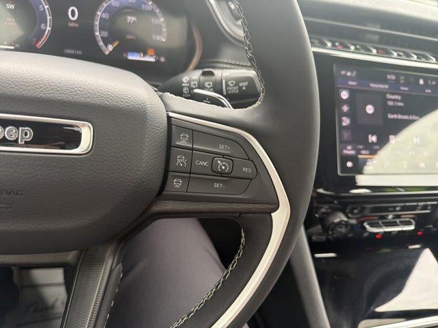 2025 Jeep Grand Cherokee L Altitude X 4x4