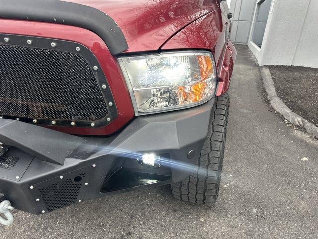 2014 RAM 1500 4WD Quad Cab 6.4 Ft Box Express