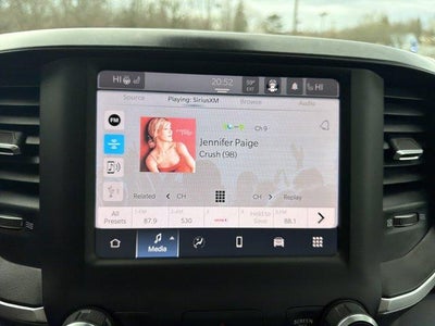 2022 RAM 1500 Big Horn 4x4 Quad Cab 6'4" Box