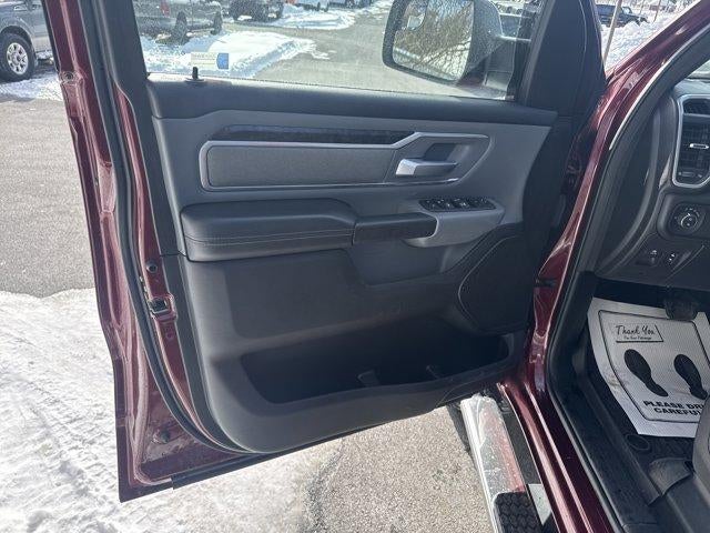 2022 RAM 1500 Big Horn 4x4 Crew Cab 5'7" Box