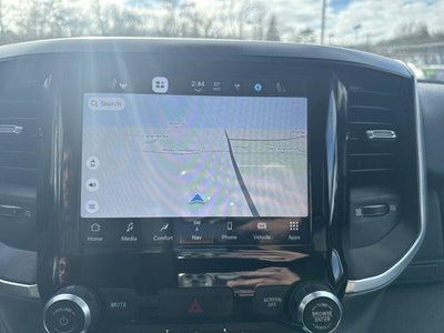 2022 RAM 1500 Big Horn 4x4 Crew Cab 5'7" Box