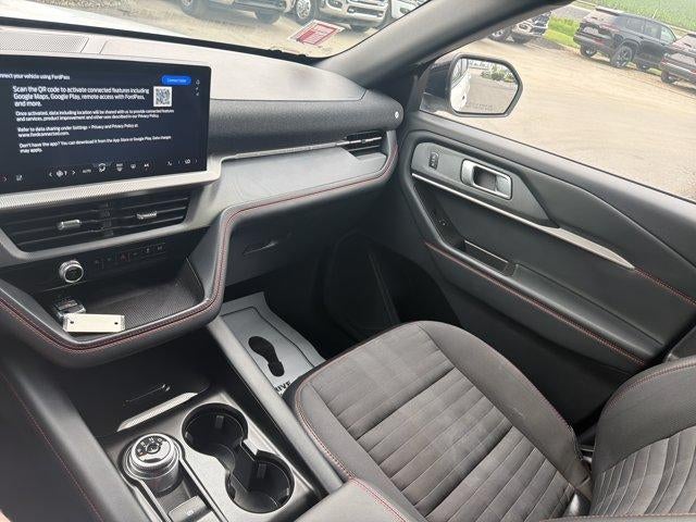 2025 Ford Explorer ST-Line 4WD