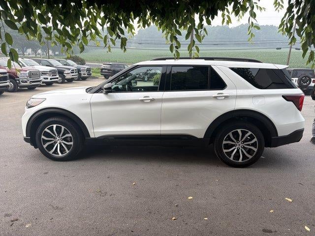 2025 Ford Explorer ST-Line 4WD