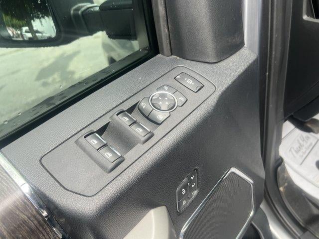 2020 Ford Super Duty F-250 SRW LARIAT 4WD Crew Cab 6.75' Box