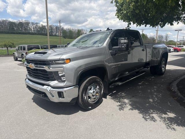 2025 Chevrolet Silverado 3500 HD Crew Cab Long Box 4-Wheel Drive LT