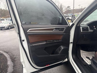 2021 Volkswagen Atlas 2.0T SE w/Technology 4MOTION *Ltd Avail*