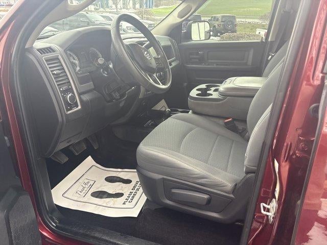 2018 RAM 2500 Tradesman 4x4 Crew Cab 6'4" Box