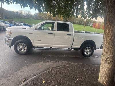 2022 RAM 2500 Tradesman 4x4 Crew Cab 6'4" Box