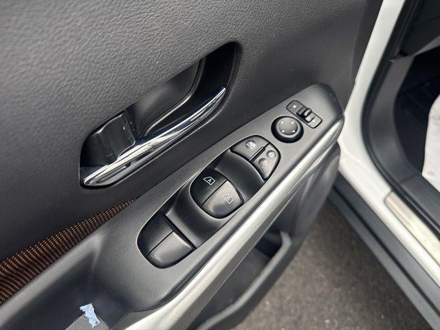 2018 Nissan Kicks SR FWD