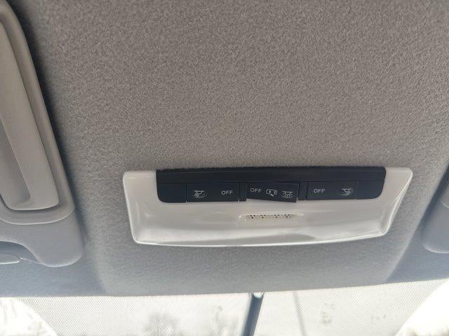 2018 Nissan Kicks SR FWD