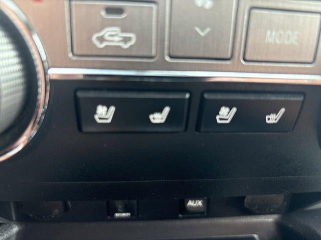 2016 Toyota Tundra 4WD Truck 4WD CrewMax Short Bed 5.7L 1794 (Natl)