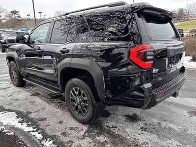 2025 Toyota 4Runner SR5 4WD (GS)