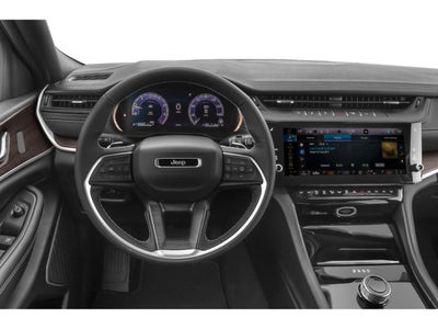 2026 Jeep Grand Cherokee Laredo Altitude 4x4