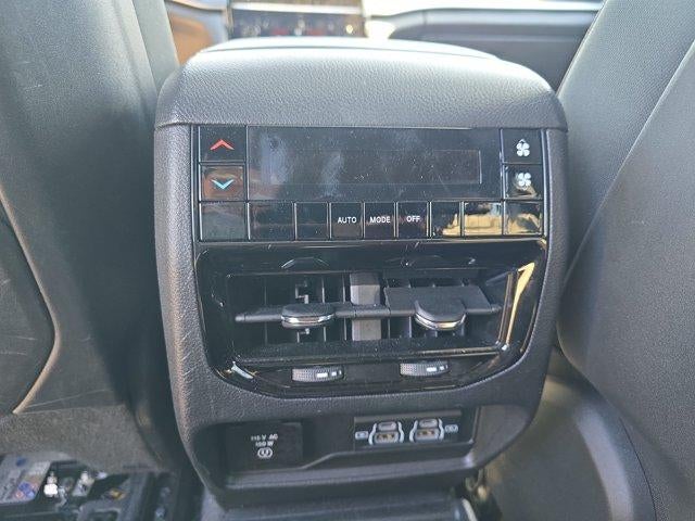 2023 Jeep Grand Cherokee L Altitude X 4x4