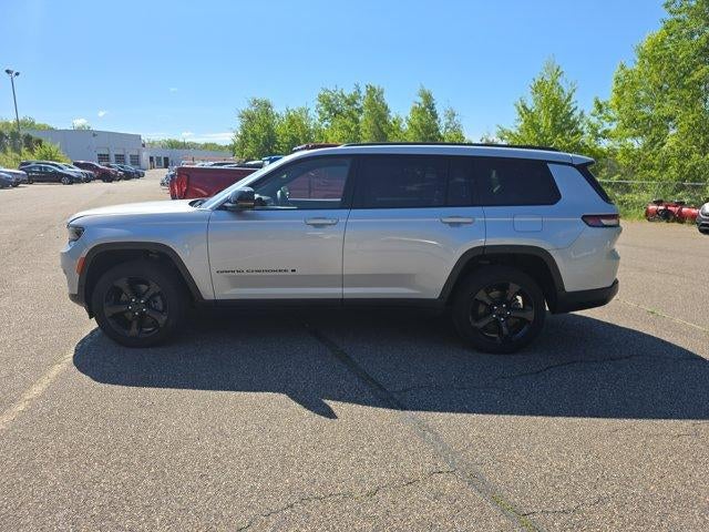 2023 Jeep Grand Cherokee L Altitude X 4x4