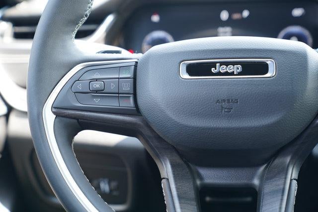 2025 Jeep Grand Cherokee L Limited 4x4