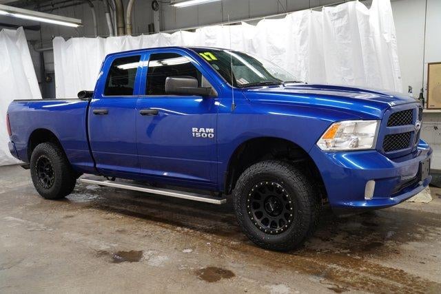 2017 RAM 1500 Express 4x4 Quad Cab 6'4" Box