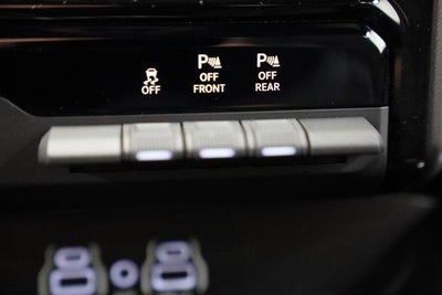 2025 RAM 1500 Laramie 4x4 Crew Cab 5'7" Box