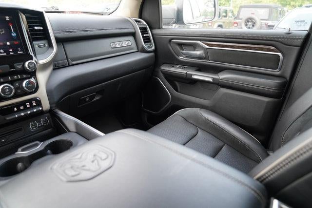 2019 RAM 1500 Laramie 4x4 Crew Cab 5'7" Box