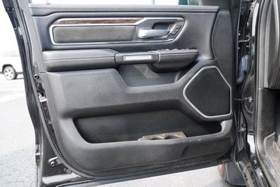 2019 RAM 1500 Laramie 4x4 Crew Cab 5'7" Box