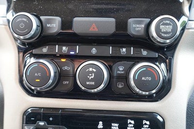 2019 RAM 1500 Laramie 4x4 Crew Cab 5'7" Box