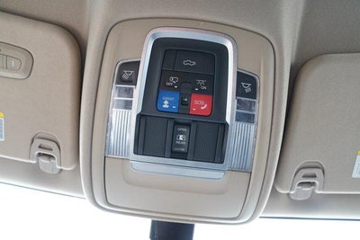2019 RAM 1500 Laramie 4x4 Crew Cab 5'7" Box