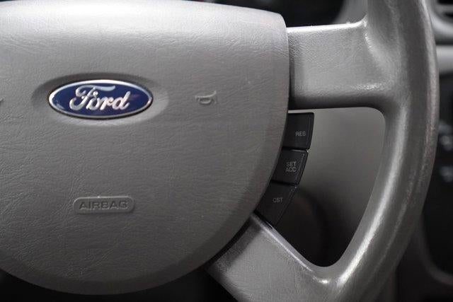 2007 Ford Taurus 4dr Sdn SE