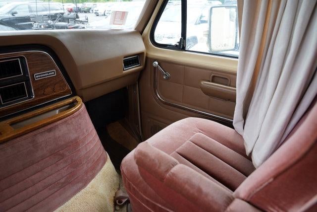 1988 Ford E-350 Base
